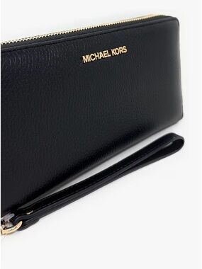 Michael Kors Black Pebbled Leather EEUC